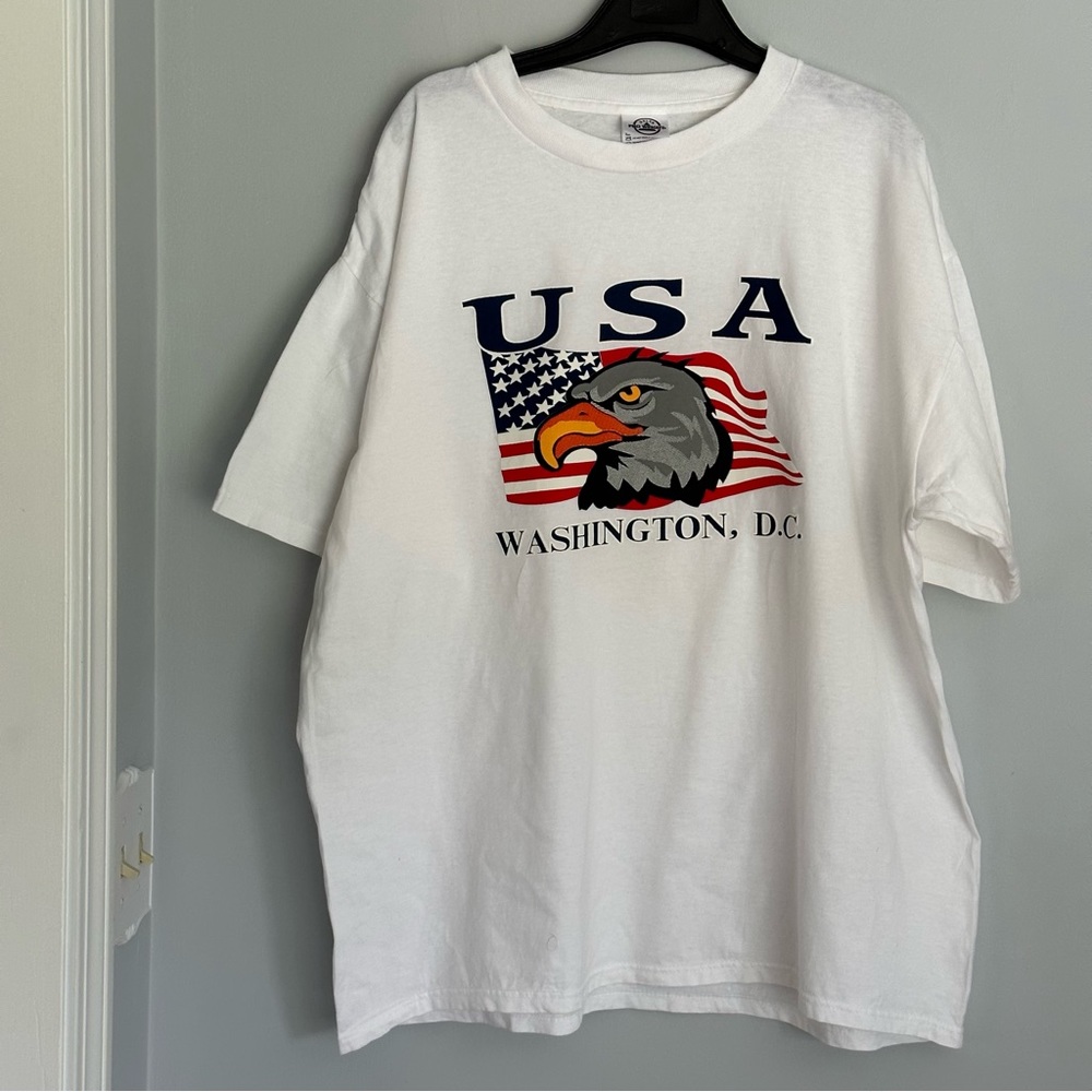 Delta Pro-weight Men’s  XL White USA Washington DC Eagle Head Print T shirt